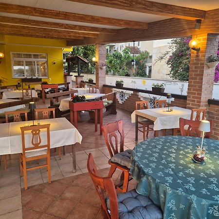 Biergarten מדולין מראה חיצוני תמונה