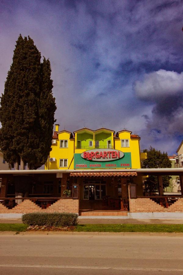 Biergarten מדולין מראה חיצוני תמונה